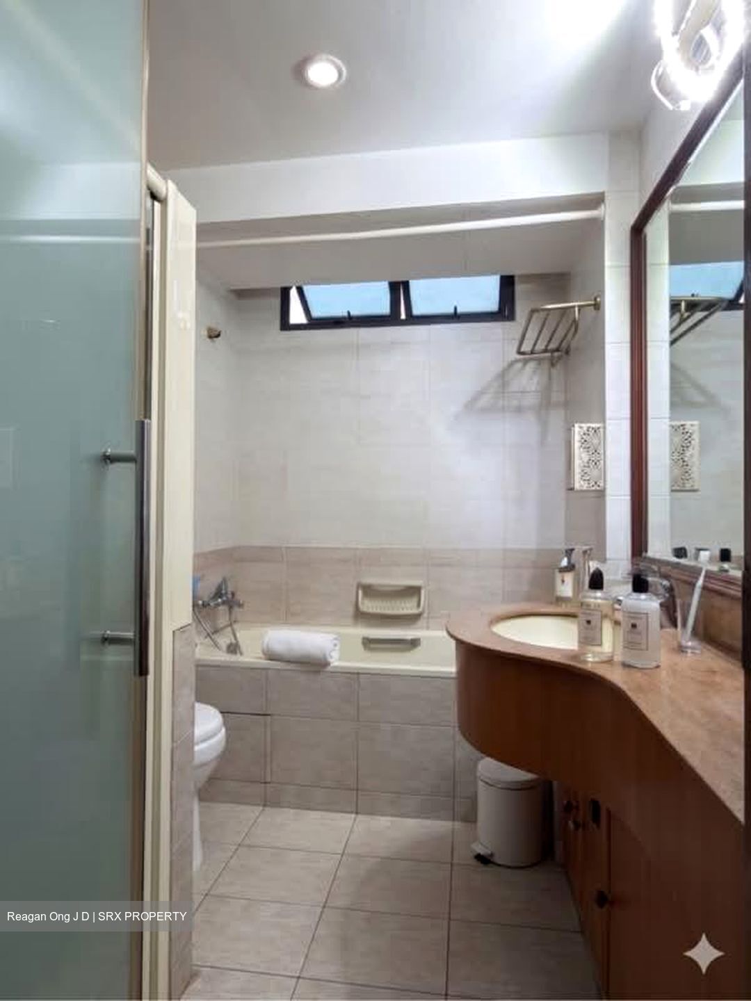 Regent Grove (D23), Condominium #560353871